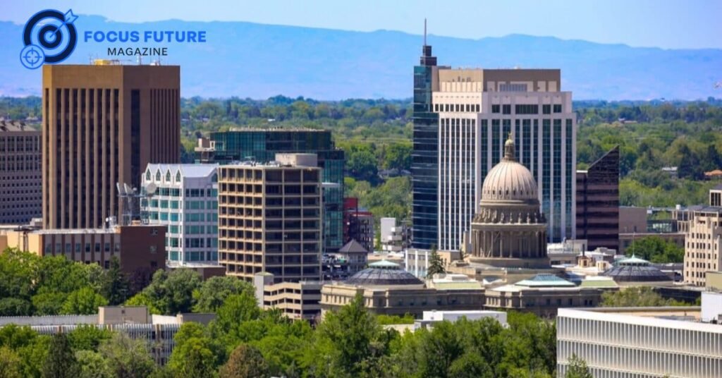 Best Places to Retire in the US (2026 Guide): Top Cities, States, and Costs